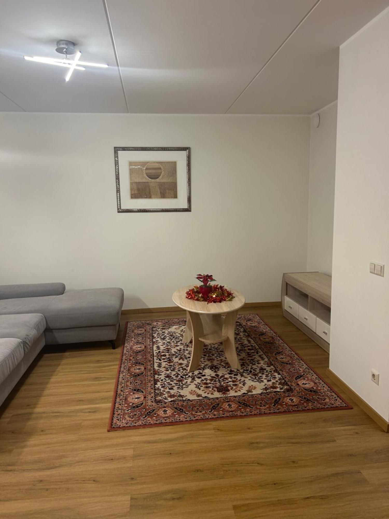 Apartment Uus 44 *